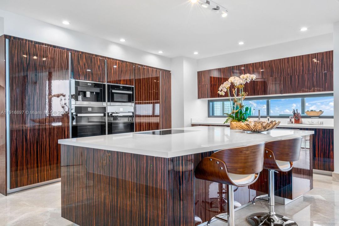 For Sale: $7,950,000 (3 beds, 4 baths, 3555 Square Feet)