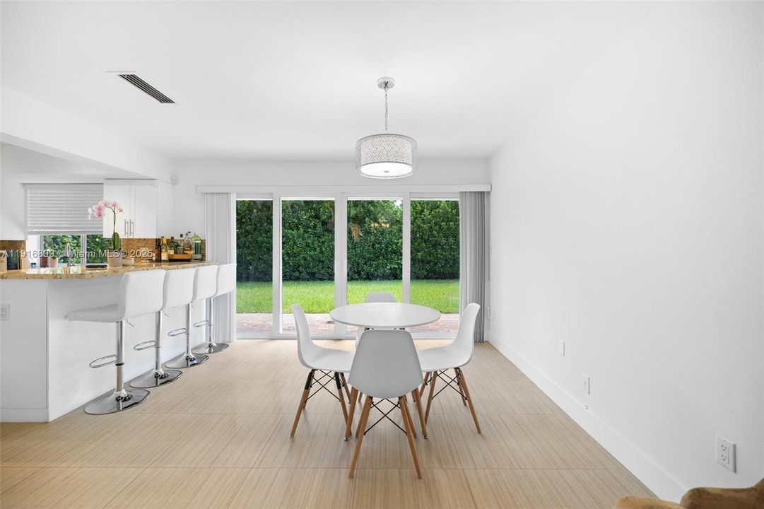 For Sale: $1,475,000 (3 beds, 2 baths, 1654 Square Feet)