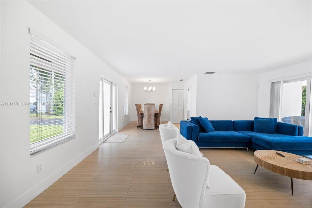 For Sale: $1,475,000 (3 beds, 2 baths, 1654 Square Feet)