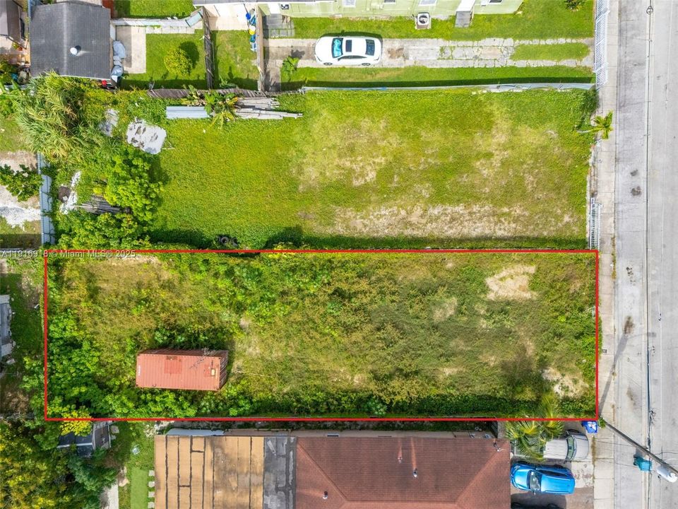 For Sale: $305,000 (0.12 acres)