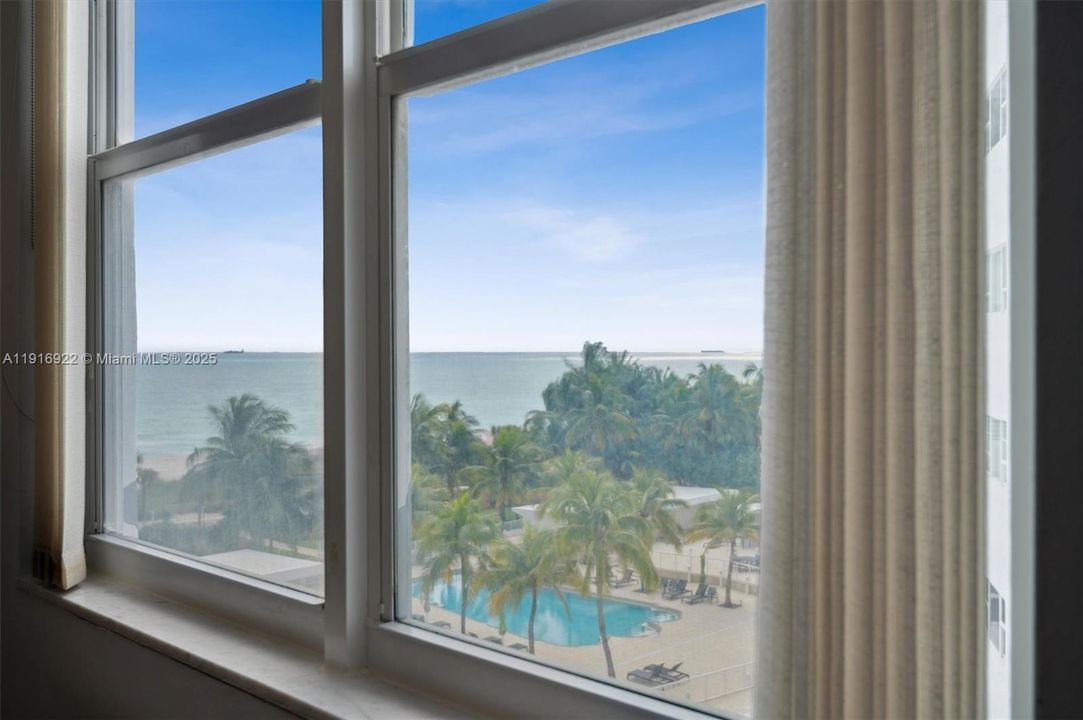 For Sale: $535,000 (2 beds, 2 baths, 1281 Square Feet)