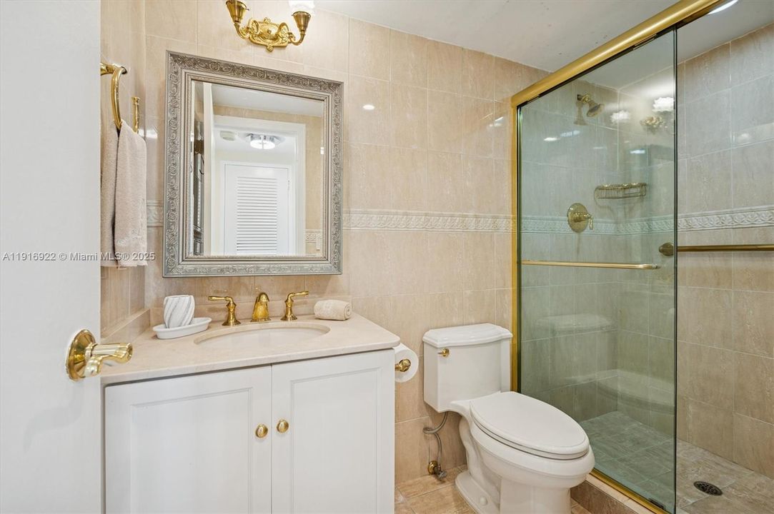 For Sale: $535,000 (2 beds, 2 baths, 1281 Square Feet)