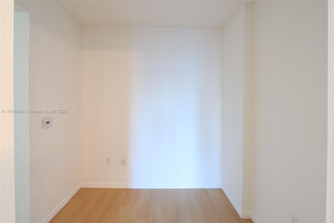 Под контрактом: $2,650 (1 спален, 1 ванн, 693 Квадратных фут)