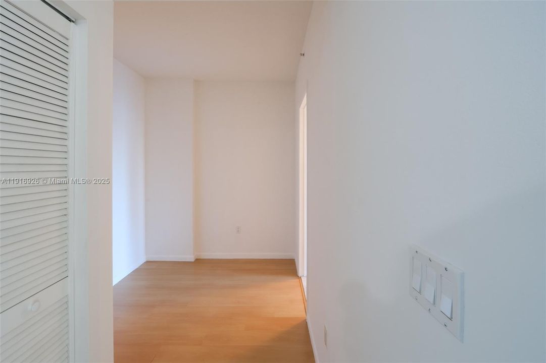 Под контрактом: $2,650 (1 спален, 1 ванн, 693 Квадратных фут)