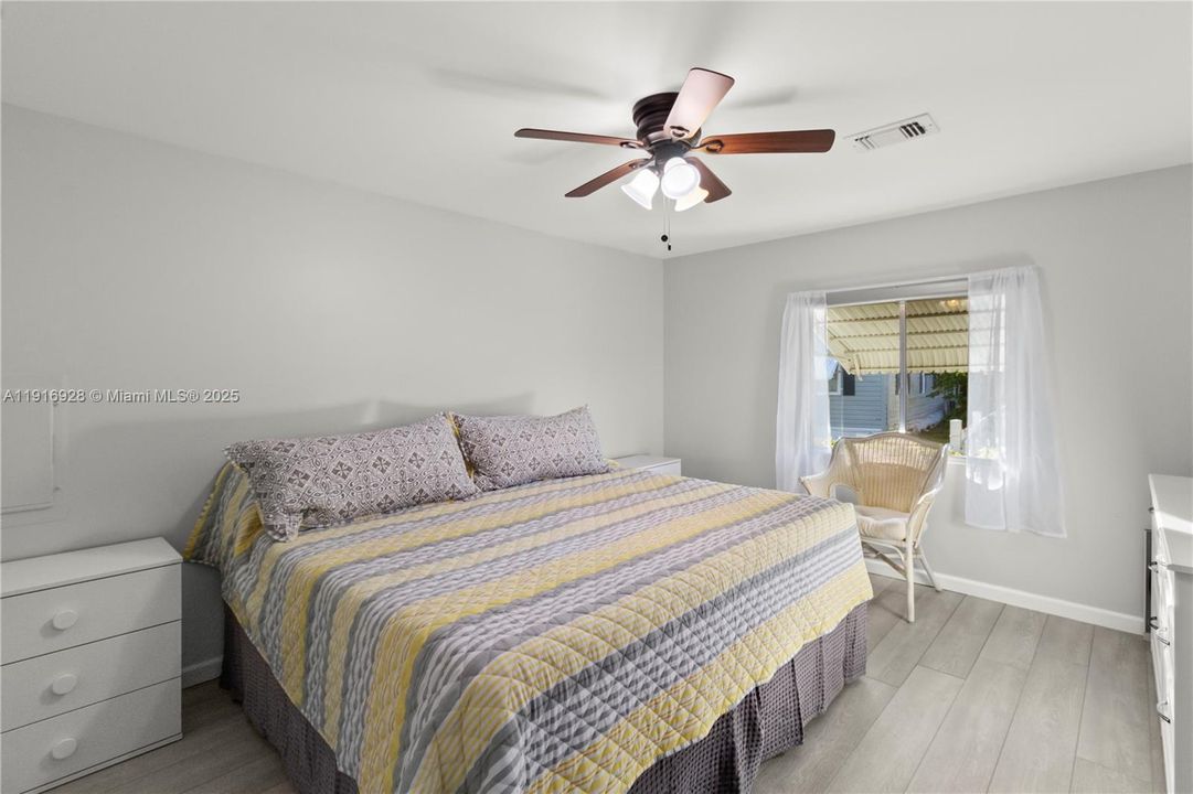 En Venta: $280,000 (3 camas, 2 baños, 1499 Pies cuadrados)