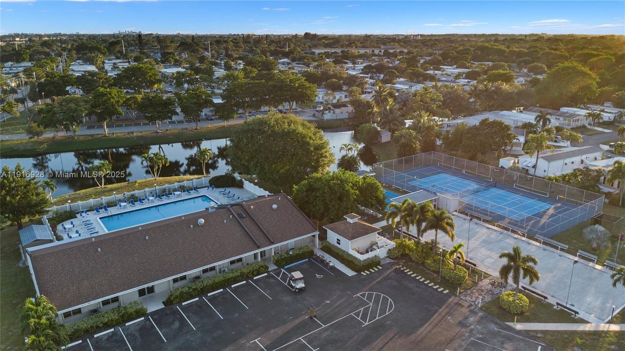 En Venta: $280,000 (3 camas, 2 baños, 1499 Pies cuadrados)