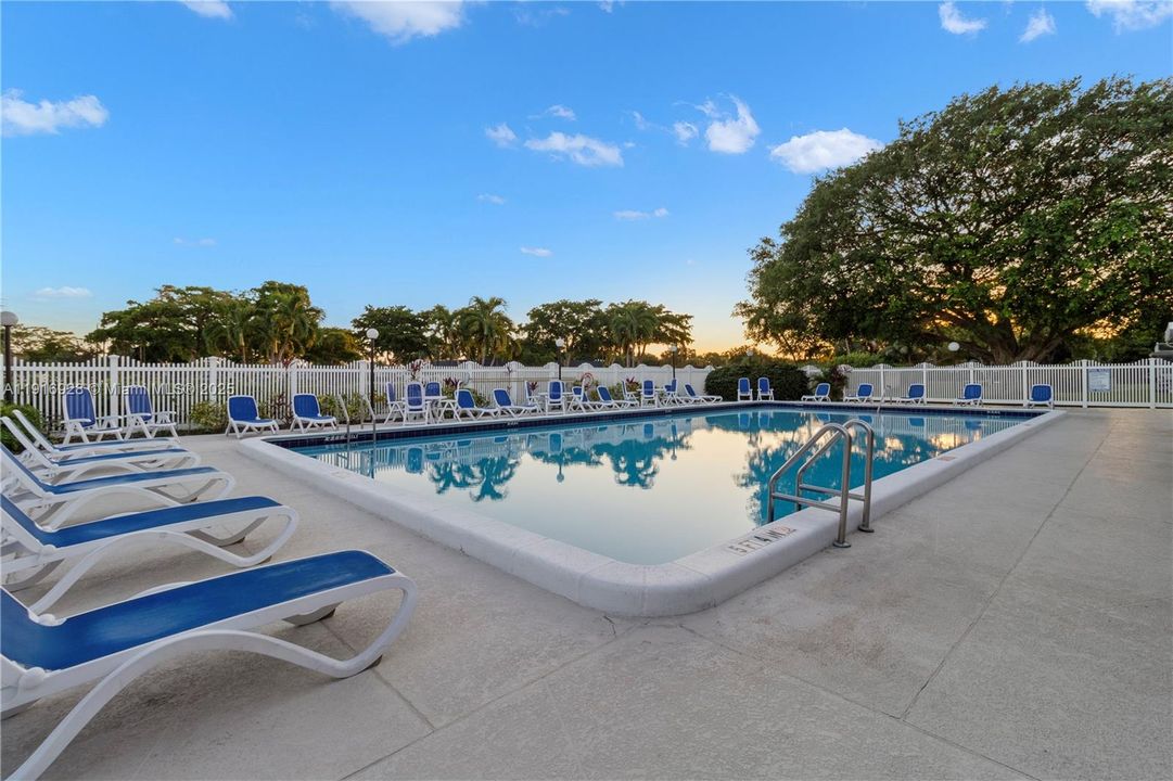 En Venta: $280,000 (3 camas, 2 baños, 1499 Pies cuadrados)