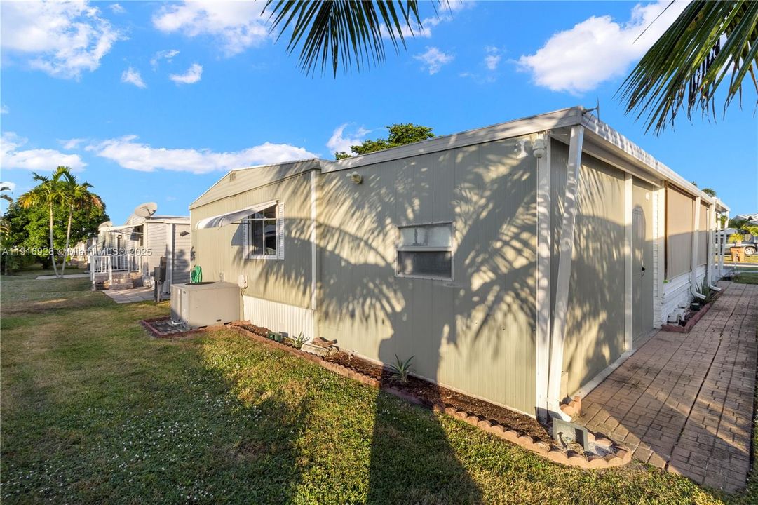 En Venta: $280,000 (3 camas, 2 baños, 1499 Pies cuadrados)