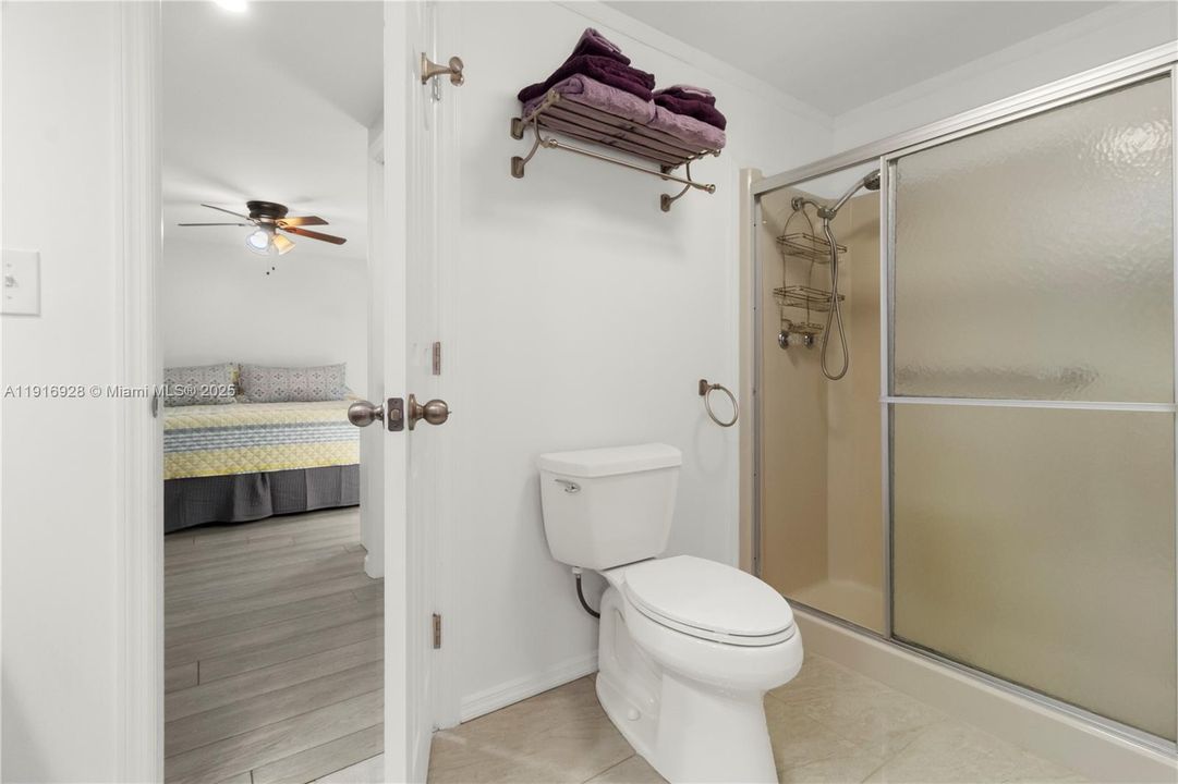 En Venta: $280,000 (3 camas, 2 baños, 1499 Pies cuadrados)