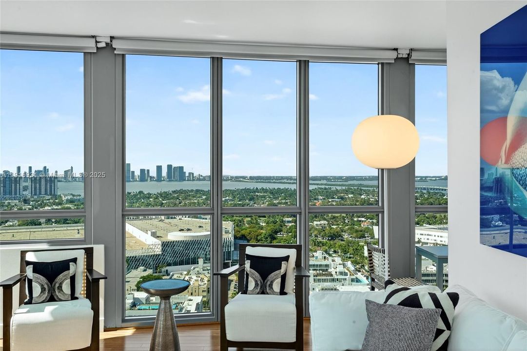 待售: $3,100,000 (2 贝兹, 2 浴室, 1213 平方英尺)