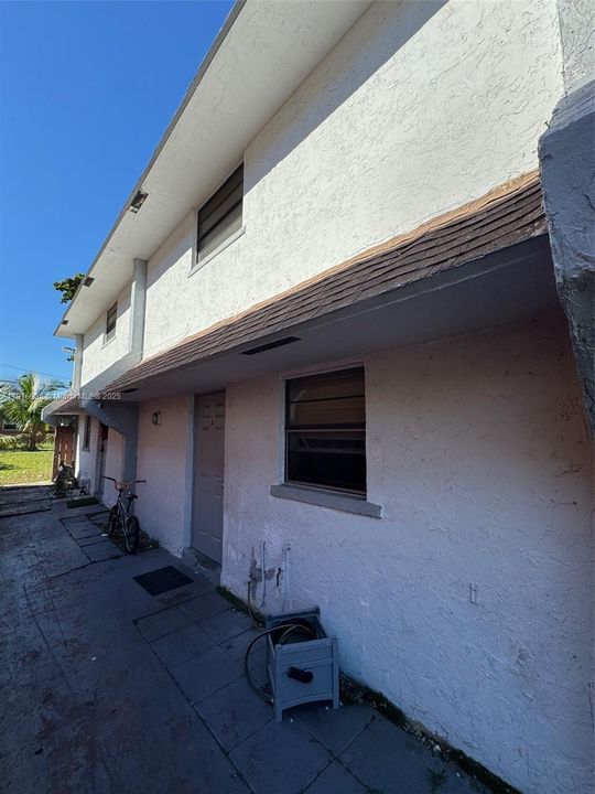 For Sale: $700,000 (0 beds, 0 baths, 2554 Square Feet)