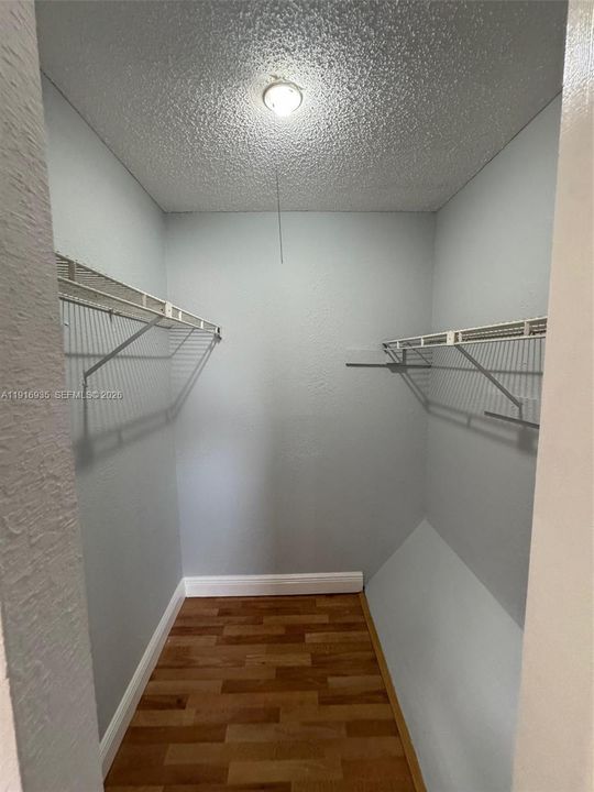 For Sale: $649,999 (0 beds, 0 baths, 2554 Square Feet)