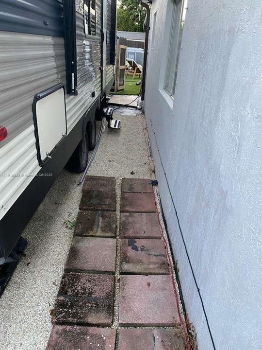 В аренду: $1,000 (1 спален, 1 ванн, 1545 Квадратных фут)