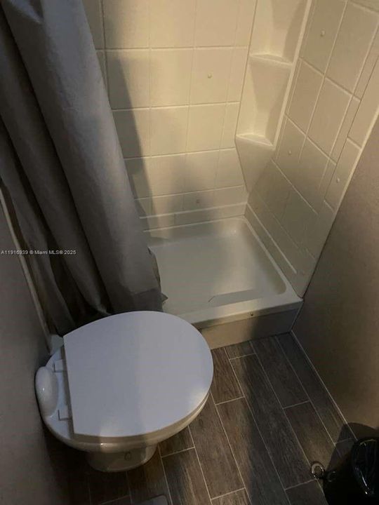 В аренду: $1,000 (1 спален, 1 ванн, 1545 Квадратных фут)