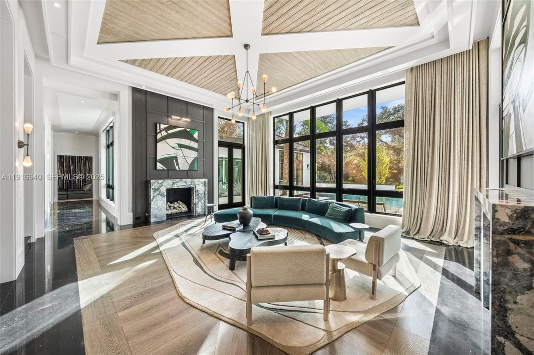 For Sale: $16,400,000 (7 beds, 6 baths, 10393 Square Feet)