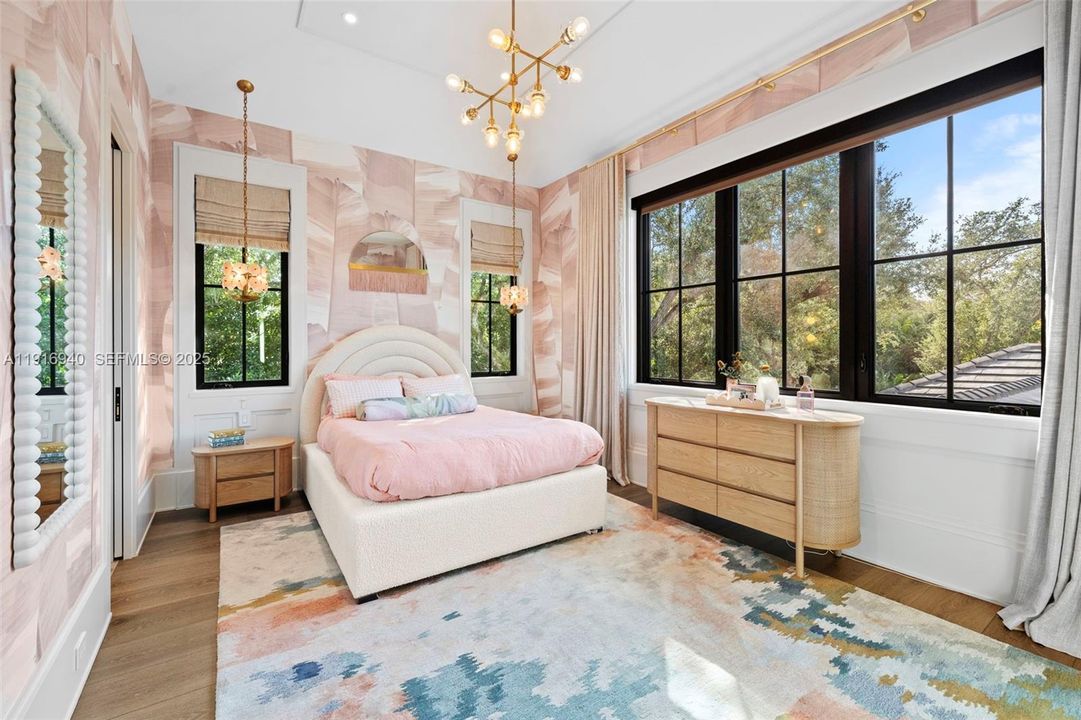 For Sale: $16,400,000 (7 beds, 6 baths, 10393 Square Feet)