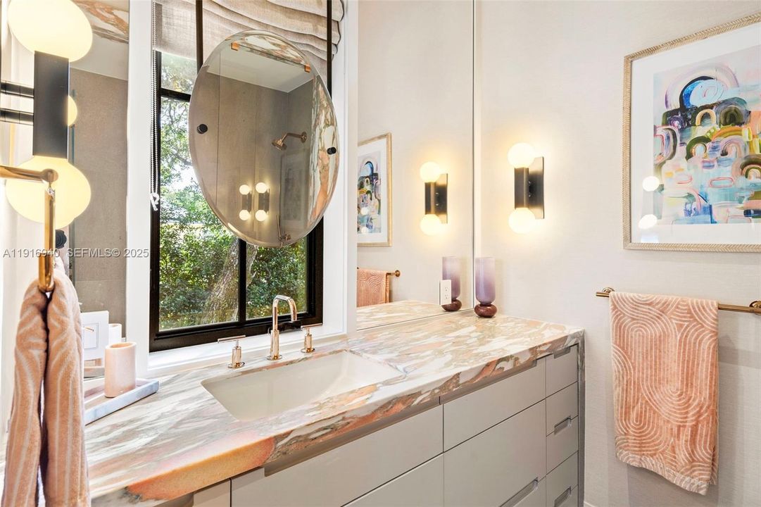 For Sale: $16,400,000 (7 beds, 6 baths, 10393 Square Feet)