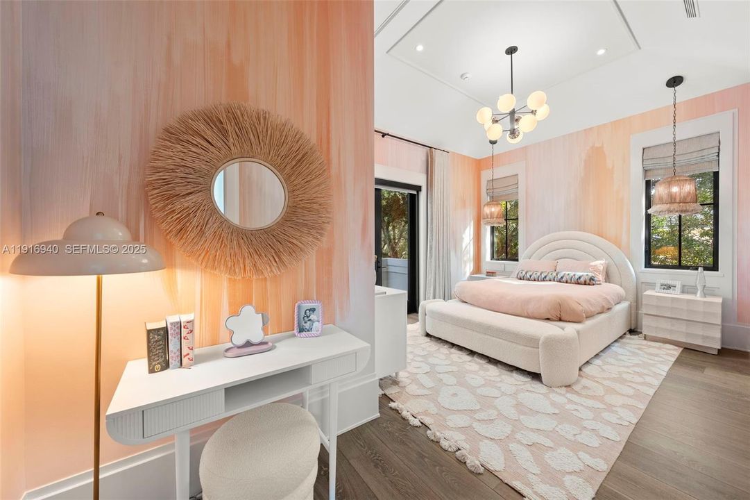 For Sale: $16,400,000 (7 beds, 6 baths, 10393 Square Feet)