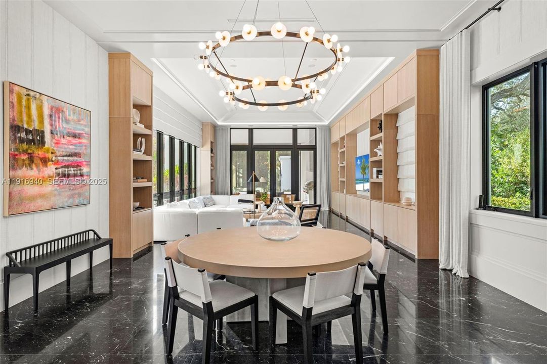 For Sale: $16,400,000 (7 beds, 6 baths, 10393 Square Feet)