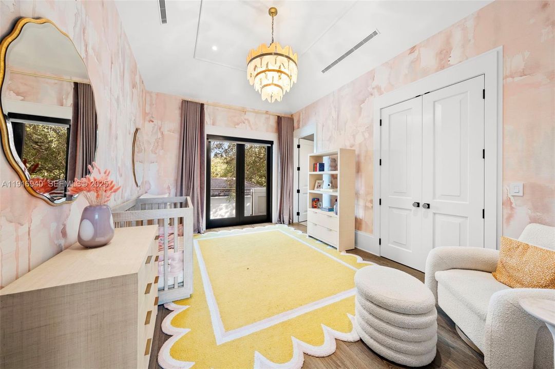 For Sale: $16,400,000 (7 beds, 6 baths, 10393 Square Feet)