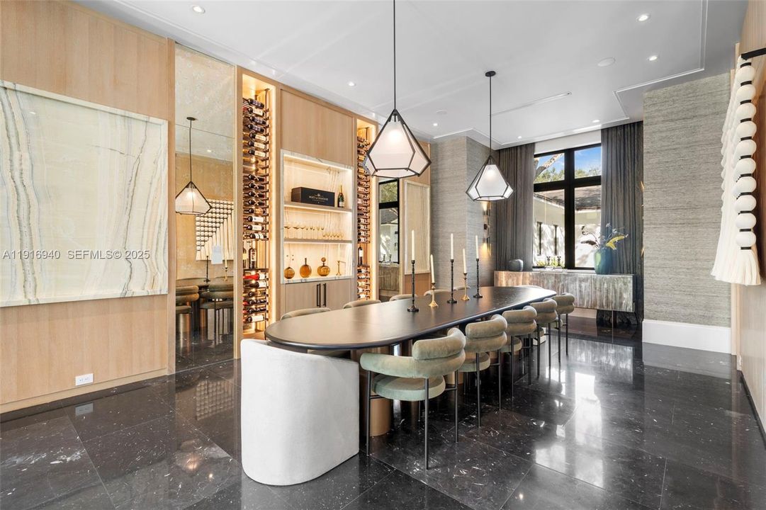 For Sale: $16,400,000 (7 beds, 6 baths, 10393 Square Feet)