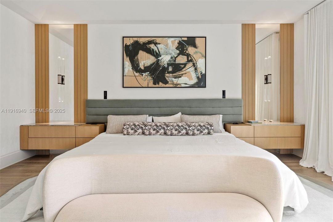 For Sale: $16,400,000 (7 beds, 6 baths, 10393 Square Feet)