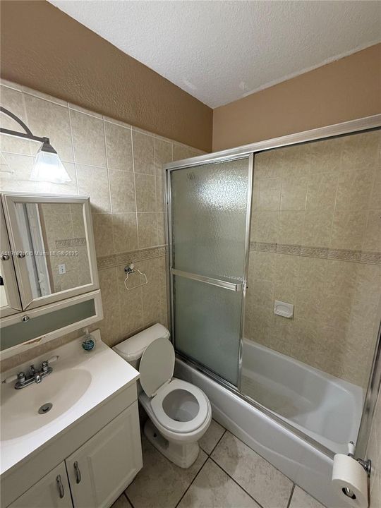 На продажу: $790,000 (4 спален, 2 ванн, 2273 Квадратных фут)