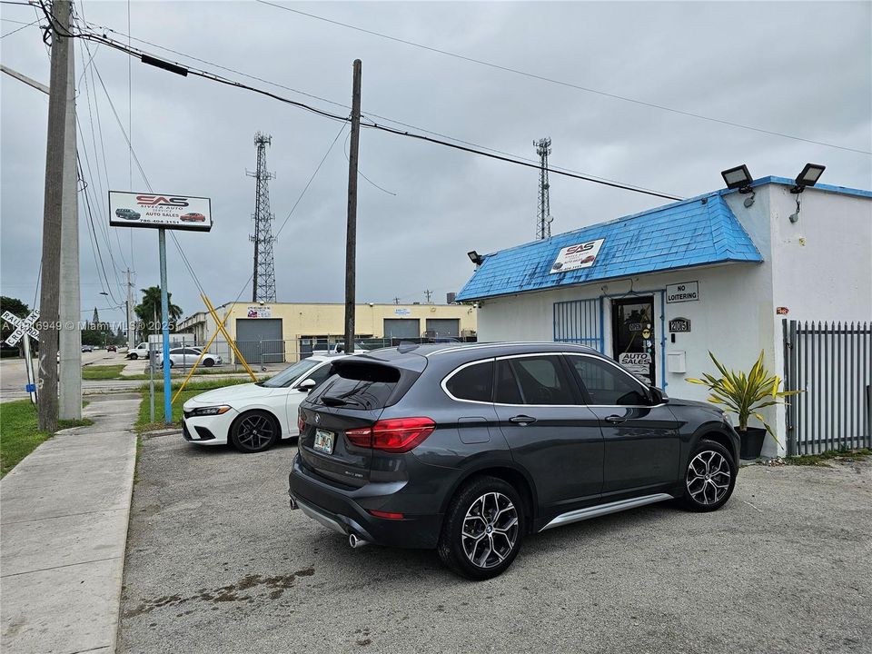 出租: $4,500 (0 贝兹, 0 浴室, 0 平方英尺)