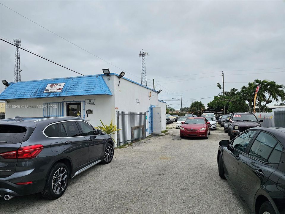 出租: $4,500 (0 贝兹, 0 浴室, 0 平方英尺)