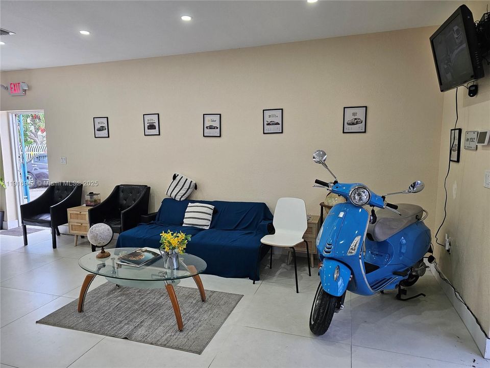 出租: $4,500 (0 贝兹, 0 浴室, 0 平方英尺)