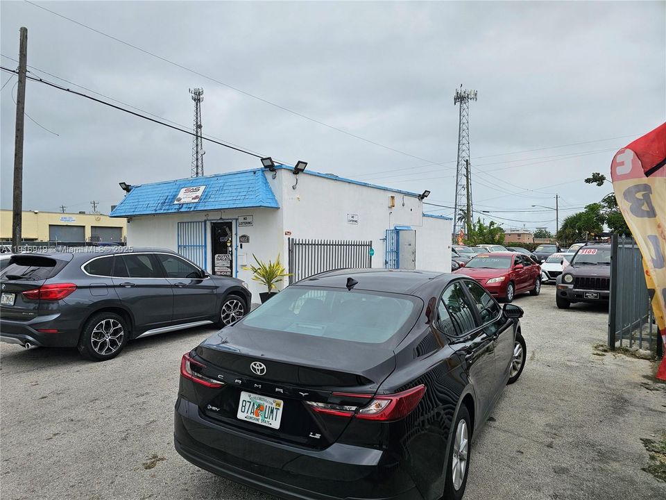 出租: $4,500 (0 贝兹, 0 浴室, 0 平方英尺)