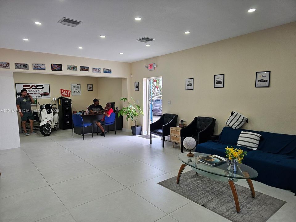 出租: $4,500 (0 贝兹, 0 浴室, 0 平方英尺)