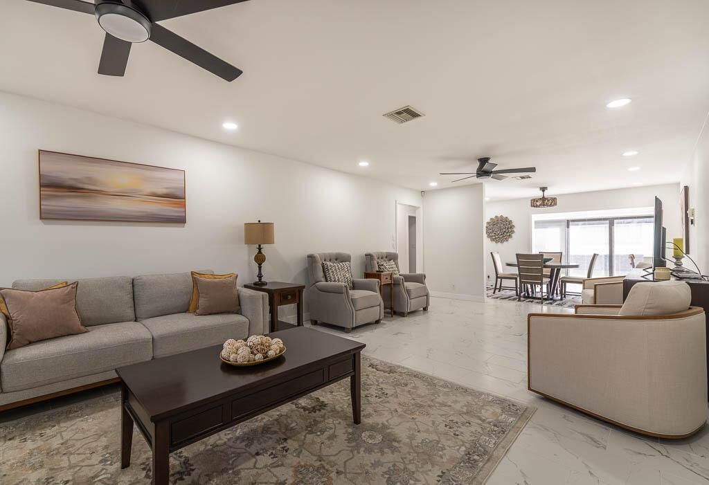 20251115-4760 Greentree Way A-0037