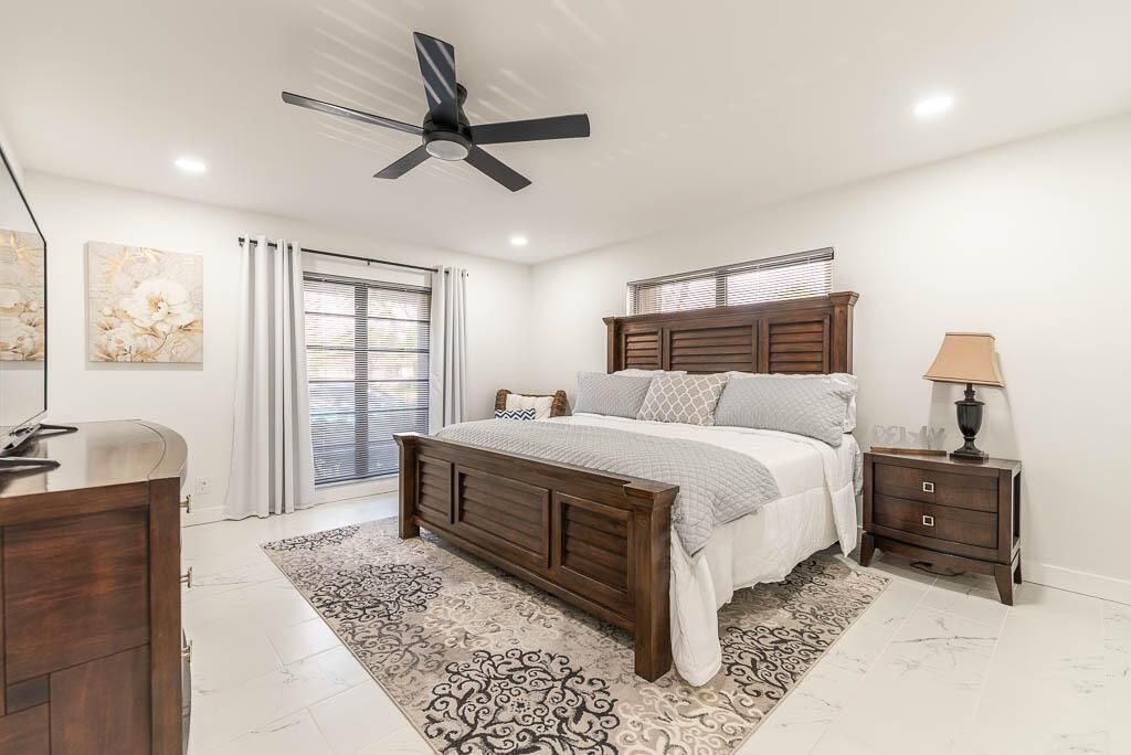 20251115-4760 Greentree Way A-0016