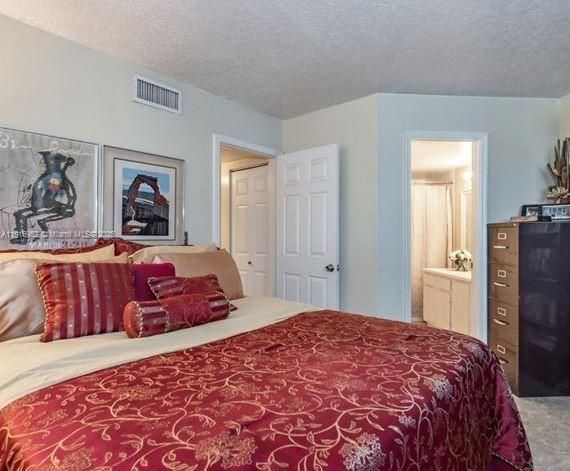 For Rent: $1,700 (2 beds, 2 baths, 890 Square Feet)