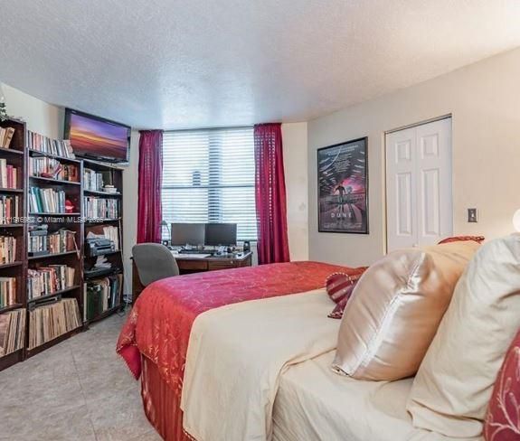 For Rent: $1,700 (2 beds, 2 baths, 890 Square Feet)