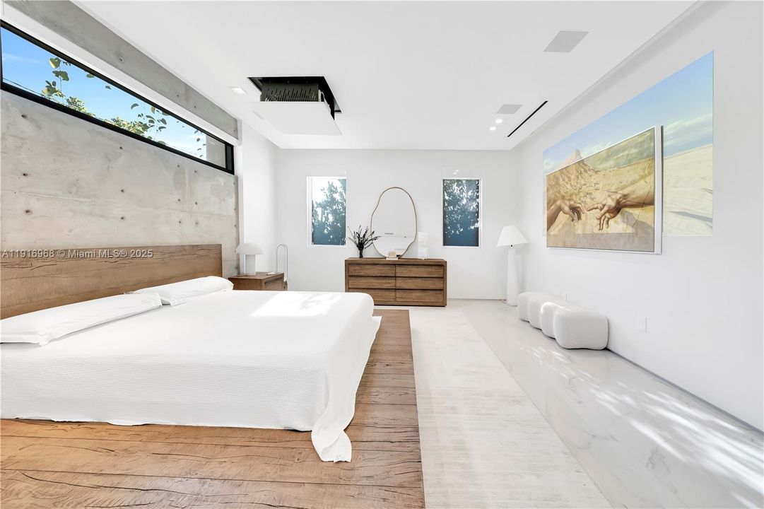 出租: $16,500 (3 贝兹, 2 浴室, 3031 平方英尺)