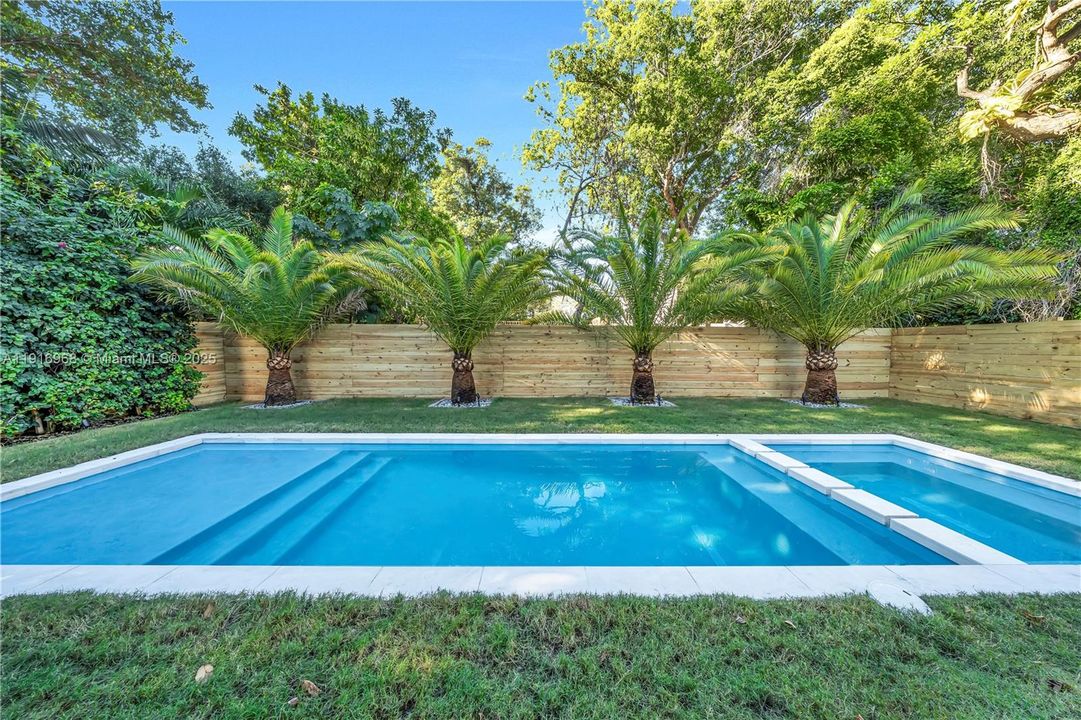 出租: $16,500 (3 贝兹, 2 浴室, 3031 平方英尺)