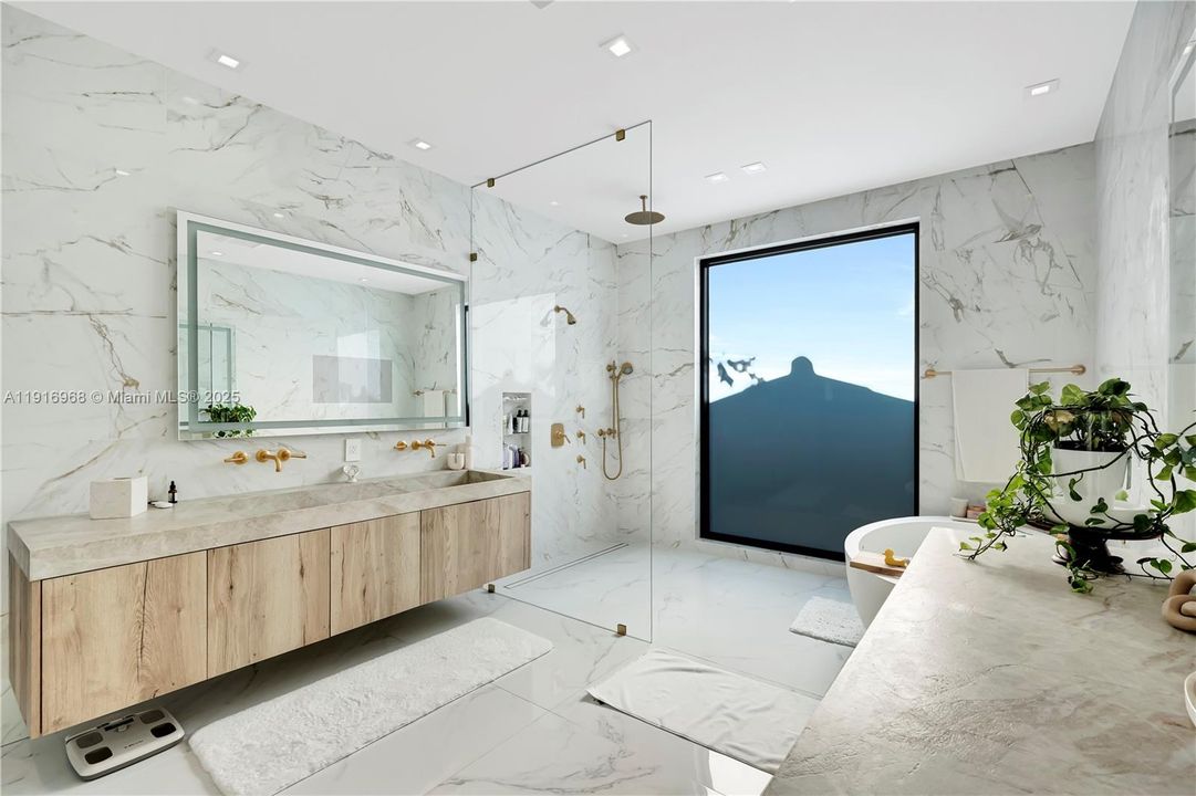 出租: $16,500 (3 贝兹, 2 浴室, 3031 平方英尺)