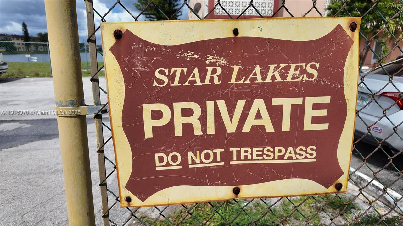 出租: $1,550 (1 贝兹, 1 浴室, 850 平方英尺)