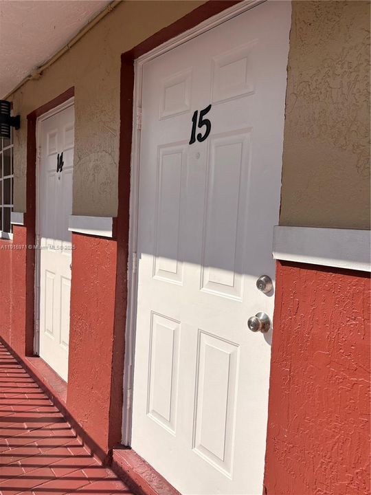 出租: $1,800 (2 贝兹, 1 浴室, 20958 平方英尺)