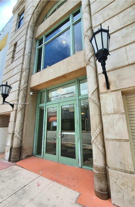 En Venta: $252,000 (1 camas, 1 baños, 623 Pies cuadrados)