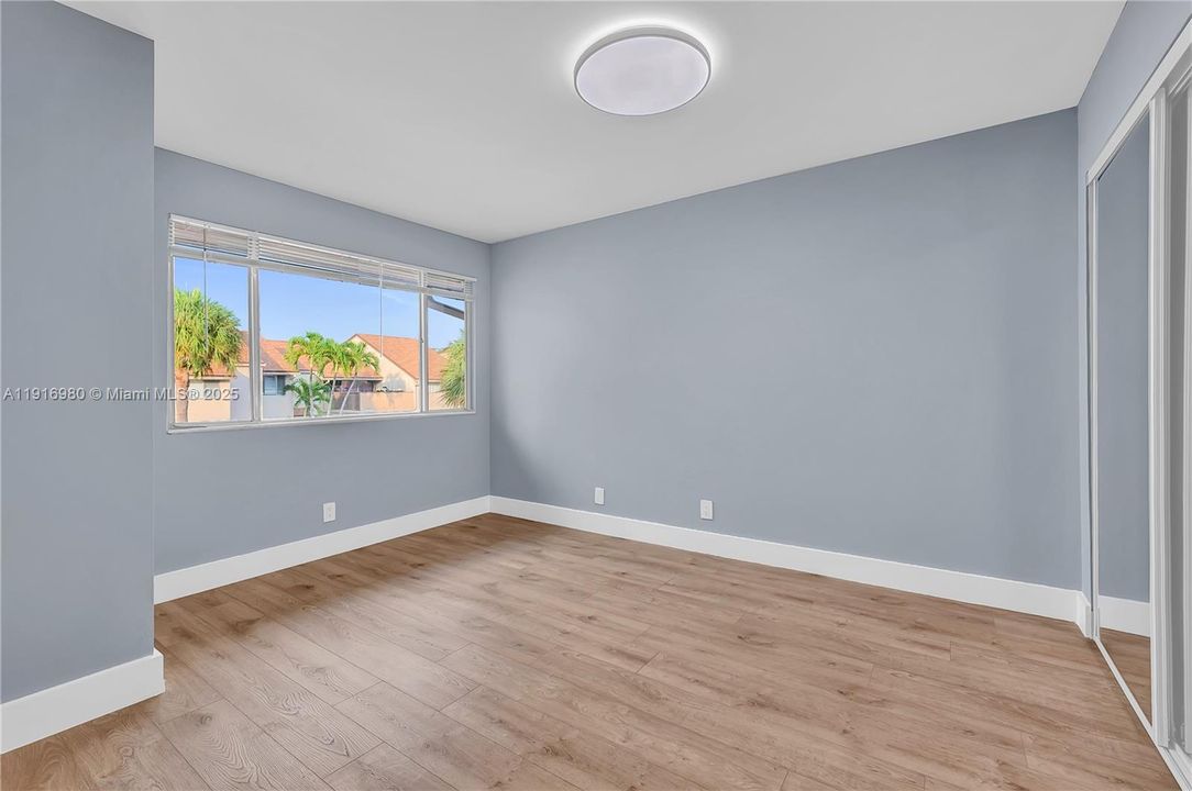 出租: $3,400 (4 贝兹, 2 浴室, 2020 平方英尺)