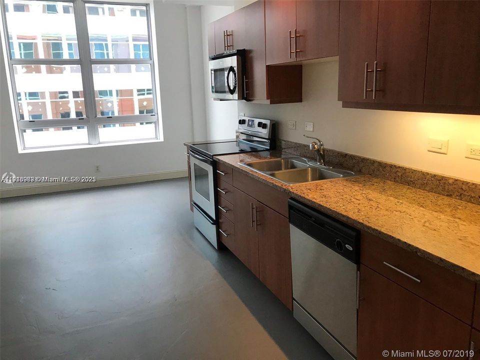 En Venta: $247,000 (1 camas, 1 baños, 594 Pies cuadrados)