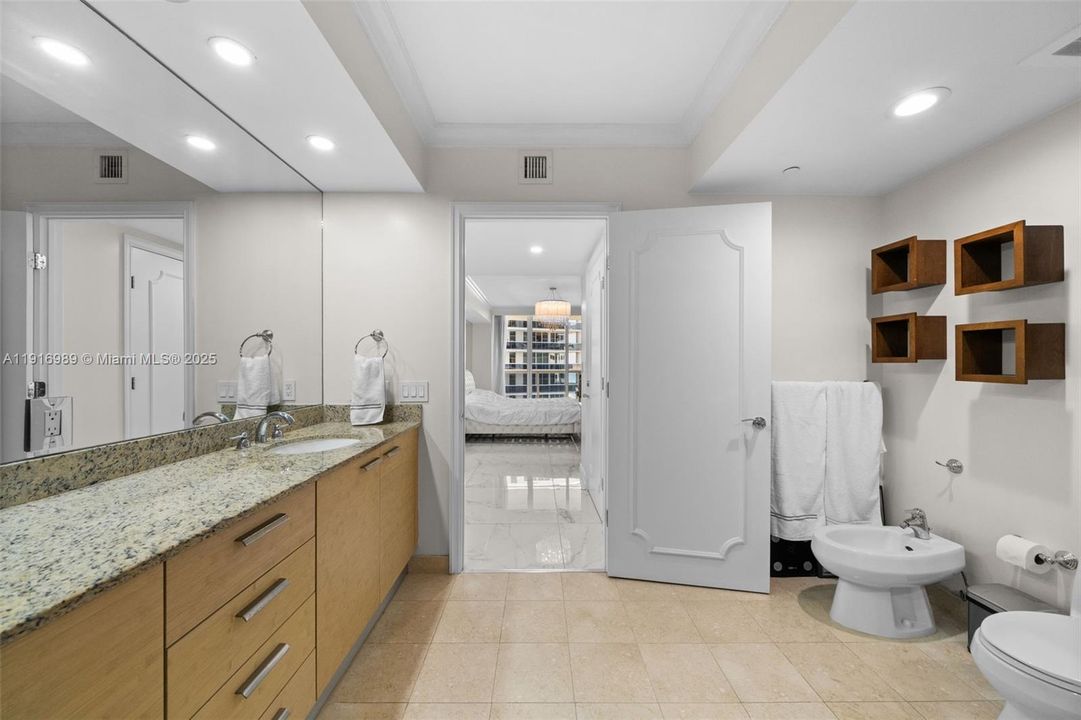 待售: $1,250,000 (2 贝兹, 2 浴室, 1458 平方英尺)