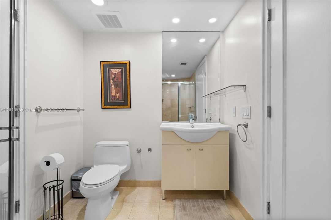 待售: $1,250,000 (2 贝兹, 2 浴室, 1458 平方英尺)