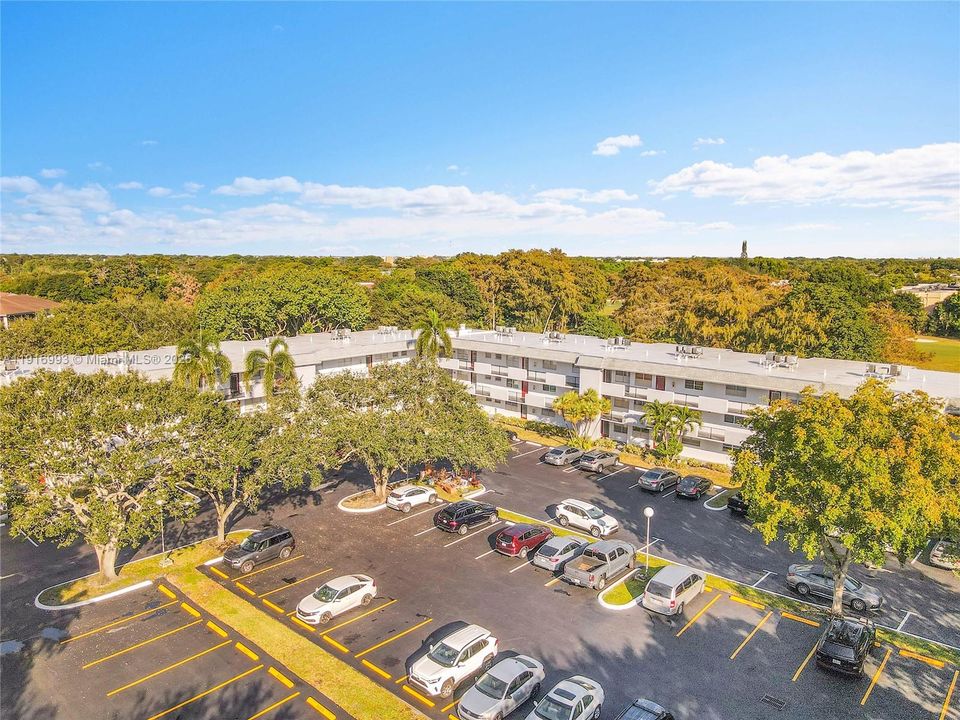 待售: $138,900 (1 贝兹, 1 浴室, 800 平方英尺)