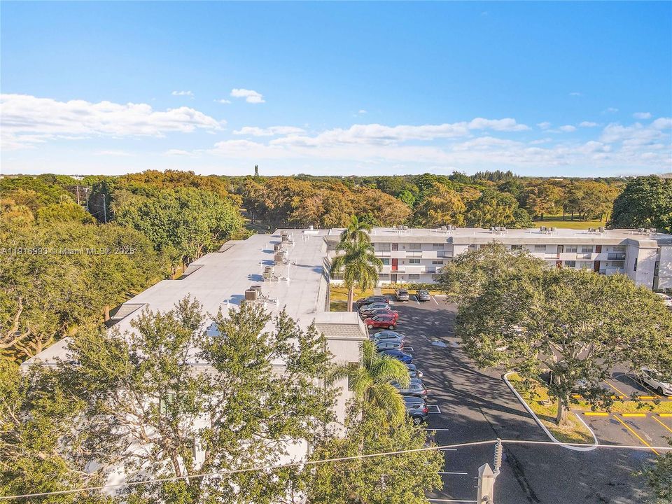 待售: $138,900 (1 贝兹, 1 浴室, 800 平方英尺)