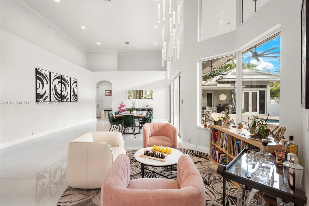 For Sale: $5,999,995 (8 beds, 8 baths, 3432 Square Feet)