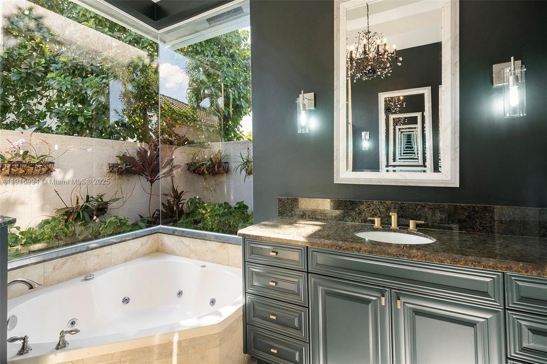 For Sale: $5,999,995 (8 beds, 8 baths, 3432 Square Feet)